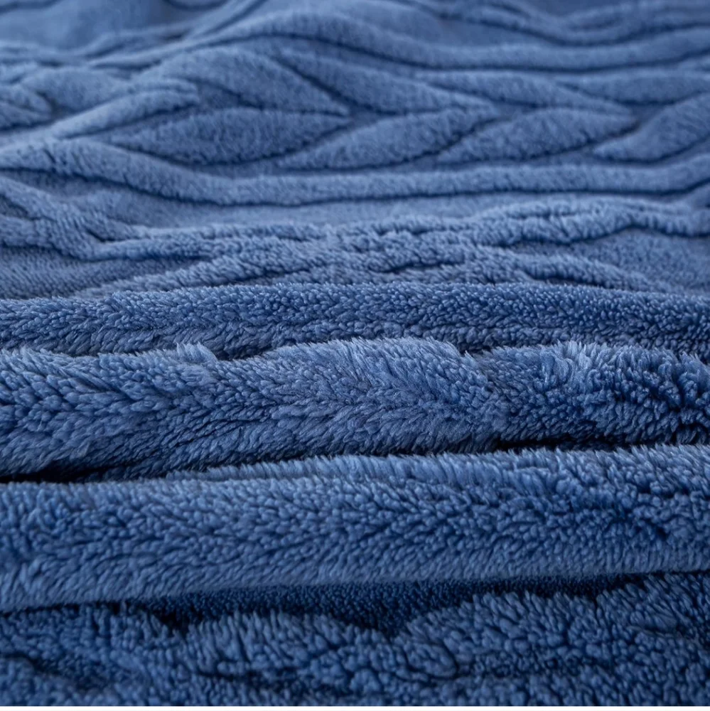 YUSOKI Sherpa Queen Size Blanket 3D Stylish Design Washed Blue 90"x90"(NWT) - Picture 6 of 10
